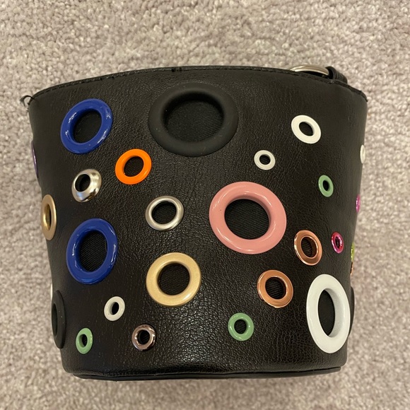 Urban Outfitters Mackenzie Grommet Mini Bucket Bag - Picture 3 of 4